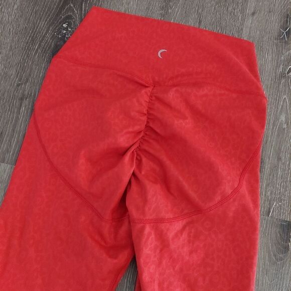 Zyia Red Leopard Print Scrunch V Cross Waist Leggings Size 6-8 - Picture 6 of 10